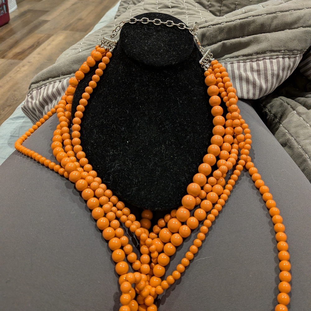 RJ GRAZIANO VINTAGEOrange Beaded Necklace‎